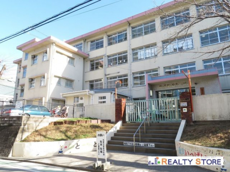 ���ӊ��@�����s���������w�Z �k��8���B 600m