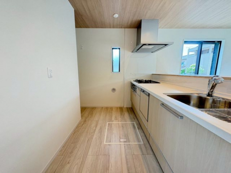 �L�b�`���@�H��@�t���̃V�X�e���L�b�`�����Еt���͐H���Ŋy�X��