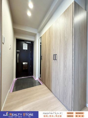 ���ց@�y���ցz�X�^�C���b�V���ȃf�U�C���̌��ց�V���[�Y�{�b�N�X�����Ă���̂ŁA���ւ��X�b�L���Еt���܂���p��������̂ł��o�|���O�̐g�����Ȃ݃`�F�b�N�ɕ֗��ł���