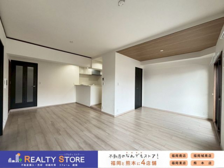 ���r���O�@18���̂�Ƃ��ԁ�i�`�������J���[�̃t���[�����O�������𖾂邭���Ă���܂���