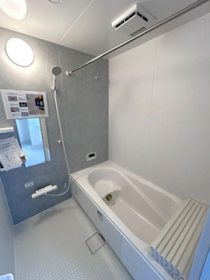 ���ʑ�E���ʏ��@��������1�؃^�C�v�̃��j�b�g�o�X������L�΂��Ă������Ƃ����������܂������̔��������Ԃł���