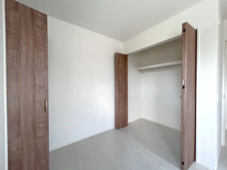 ���ց@���N���[�[�b�g(6.7���m���j���S�����[������