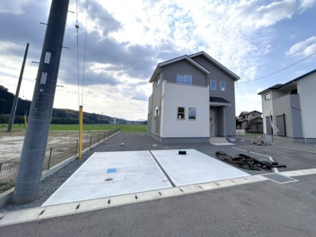 �@�����ԃX�y�[�X�����񒓎�3��\�ł���