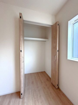 ���ӊ��@���N���[�[�b�g�i����5.25���m���j���S�����[������