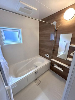 �����@���������������̂��閾�邢�����������̃o�X�^�C�������K�Ɋy���߂܂���