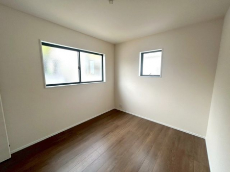 ���ӊ��@�F�{�s����ڒ��w�Z �k��4���B 290m