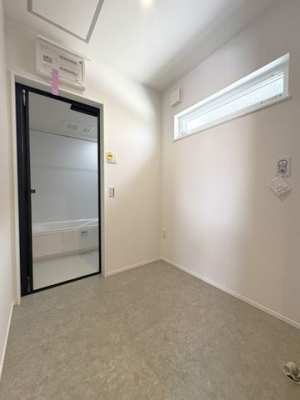 ���ʑ�E���ʏ��@�����ʑ䁙�g������̗ǂ��O�ʋ��d�l�̐��ʉ��ϑ�􋾗��ɂ����[�X�y�[�X�������芮�������ʑ���肪�X�b�L���Еt���܂���