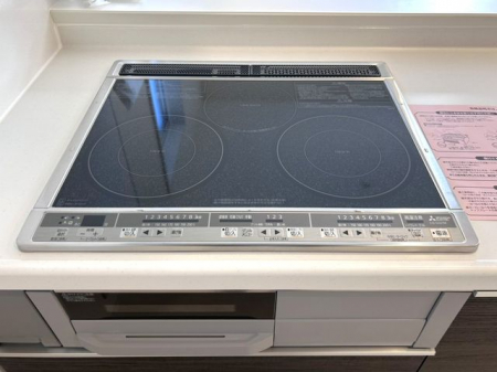 �@��IH�N�b�L���O�q�[�^�[���������ڂ�̂��|�������������ȒP���Y��ȃL�b�`����ۂĂ�IH�N�b�L���O�q�[�^�[��΂��g��Ȃ��̂ŉΎ��̐S�z������܂���