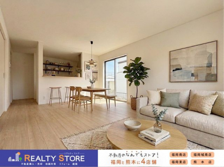 ���r���O�@���Ƌ�E�Ɩ��E�C���e���A��CG���H�������̂ł��B����̒��ő����̎��Ԃ��߂����r���O�_�C�j���O�����炱���A�������₩�ȋ�Ԃł��邱�Ƃ��K�R�B�u�₩�Ȓʕ��ƍ̌��𑶕��Ɋ����鎖���o�����Ԃł��B