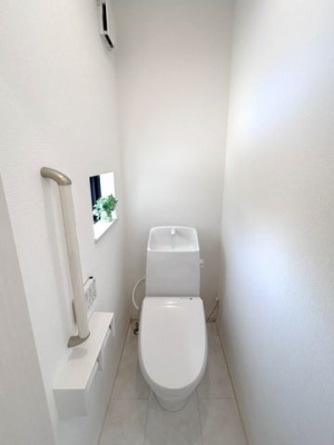 �g�C���@���g�C�������邭�������̂���g�C����ԁ����q���ɂ����S�ł���