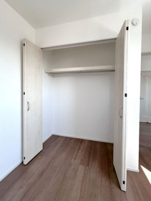 ���ӊ��@���N���[�[�b�g�i����5.25���m���j���S�����[������