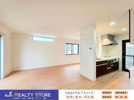 ���r���O�@�y���r���O�z�L�b�`�����烊�r���O�S�̂����n���܂��􂨎q�l�̗l�q�����Ȃ���Ǝ����ł��܂��ˁ�