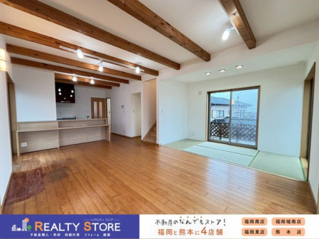 ���r���O�@�R�ʍ̌��̖��邢���r���O��Ƌ�̔z�u�����₷�����݌v�ł���