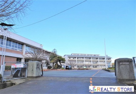 ���ӊ��@�F�{�s�����v���쒆�w�Z �k��30���B 2400m