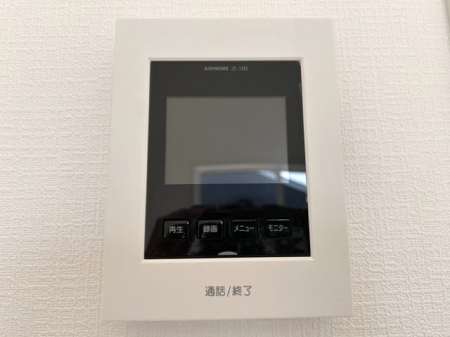 ���̑����ρ@���s�u���j�^�[�t�C���^�[�z�����K��҂��摜�Ɖ����Ŋm�F�ł���A�h�Ɛ��ɗD�ꂽ���S�̃V�X�e����X�b�L���Ƃ����f�U�C���ŁA�ȒP�ɑ��삵�Ă��������܂���